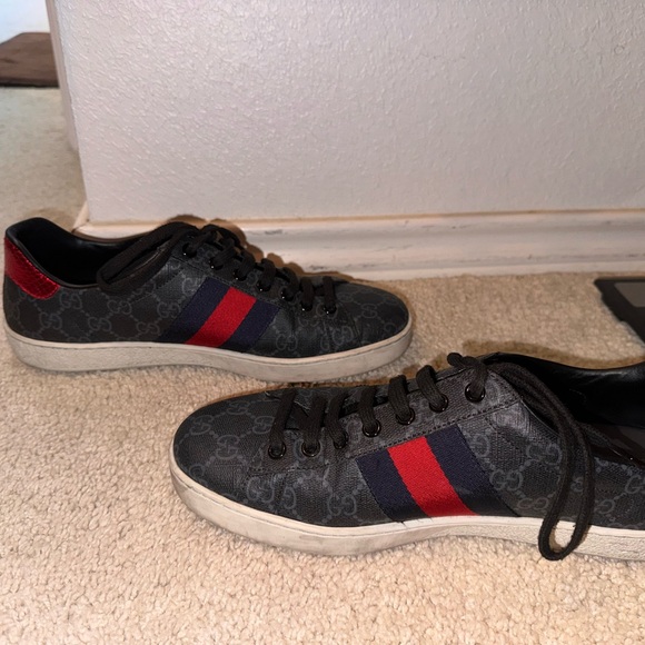 Authentic Gucci sneakers - Picture 4 of 7